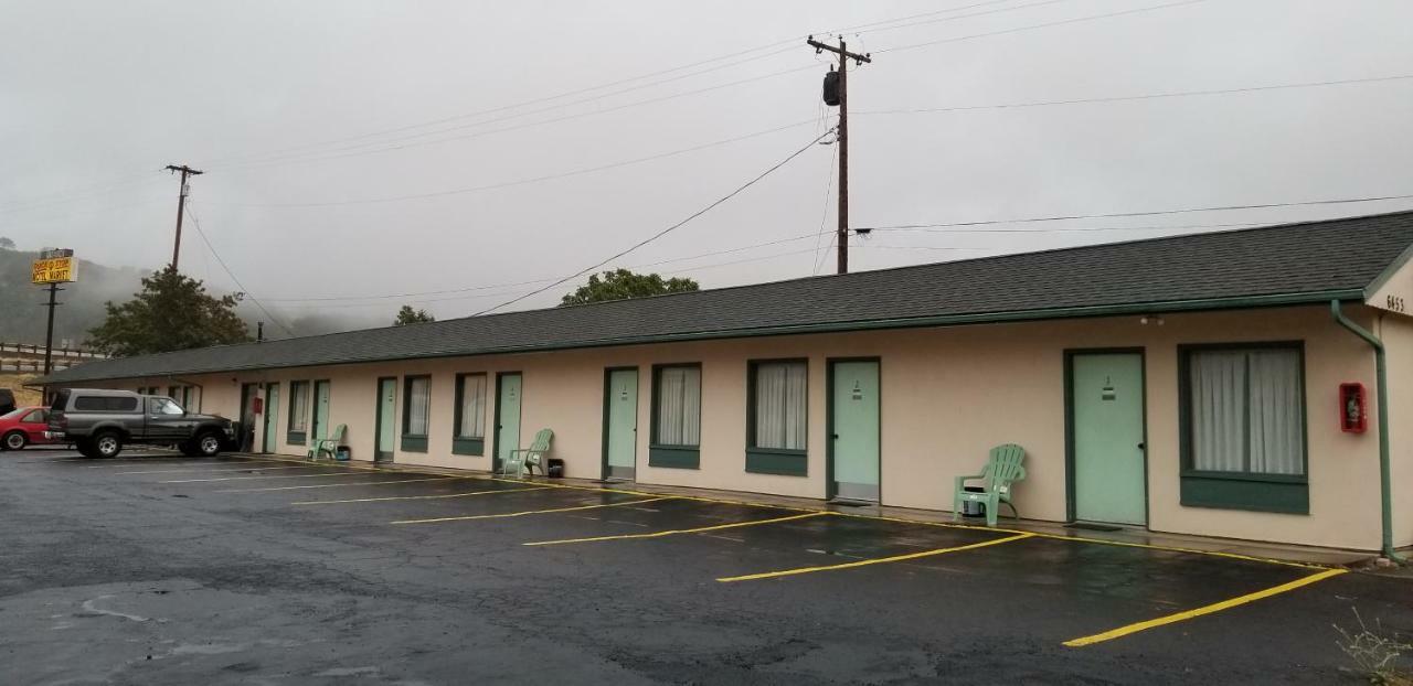 Quick Stop Motel Round Prairie Buitenkant foto